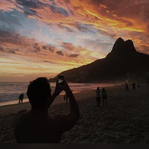 丝袜让男生❌了一夜网站
